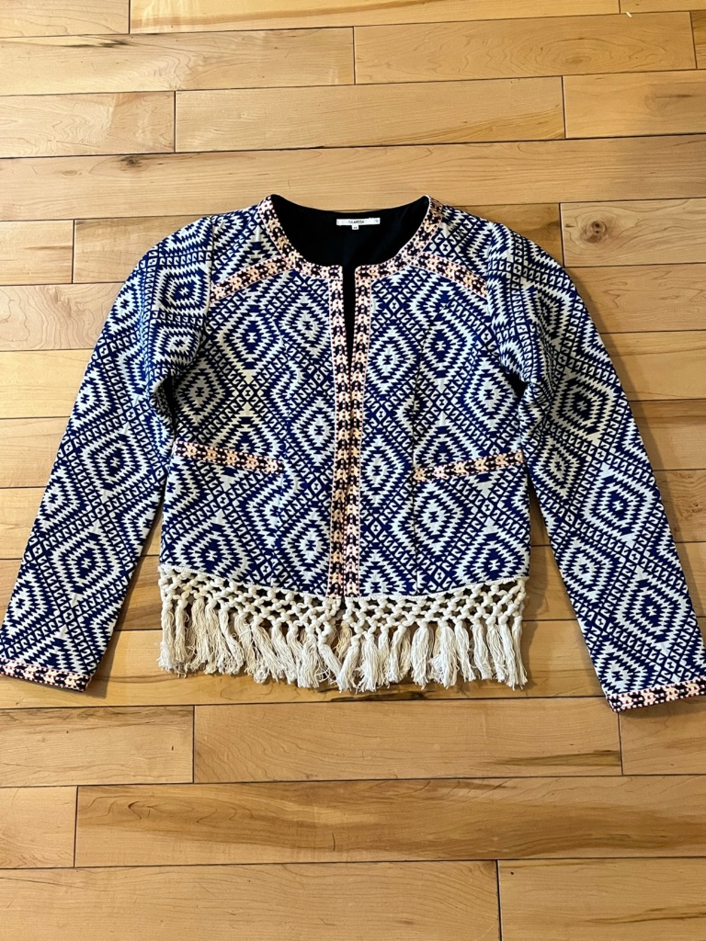 Tularosa Santa Fe Fringe Navy and Cream Geometric Jacket in Diamondback size XS - Picture 2 of 9
